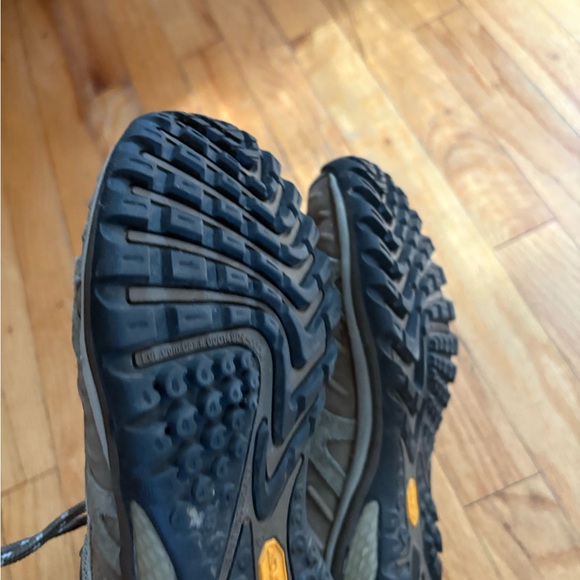 merrell siren sport hiking shoes in olive - Picture 6 of 7
